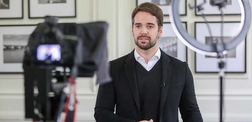 GOVERNADOR ALERTA QUE OS PRXIMOS 15 DIAS SERO CRUCIAIS E, SE PUDER, FIQUE EM CASA