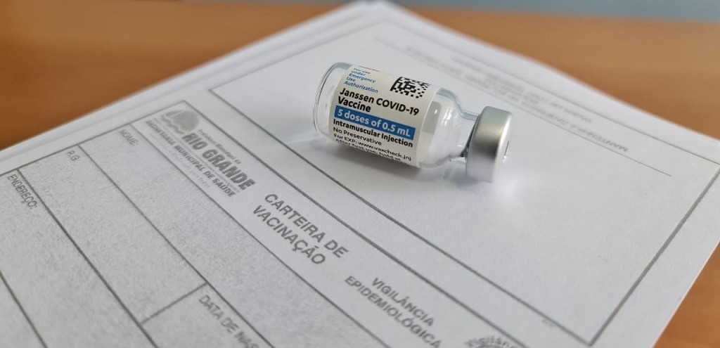 VACINA��O: RIO GRANDE PODE AVAN�AR PARA OUTRAS FAIXAS ET�RIAS AINDA ESSA SEMANA