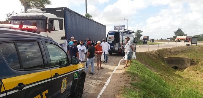 REDE DE SOLIDARIEDADE SE FORMA EM PROL DOS CAMINHONEIROS NA ZONA SUL
