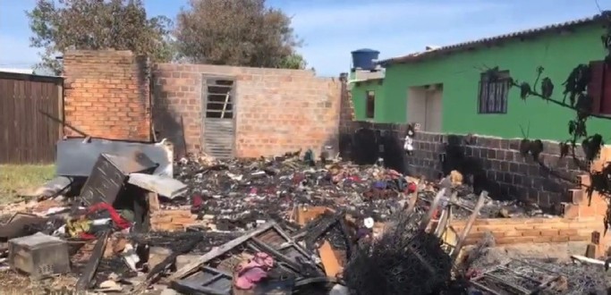 GATO MORRE EM INC�NDIO QUE DESTRUIU RESID�NCIA EM CAMAQU�