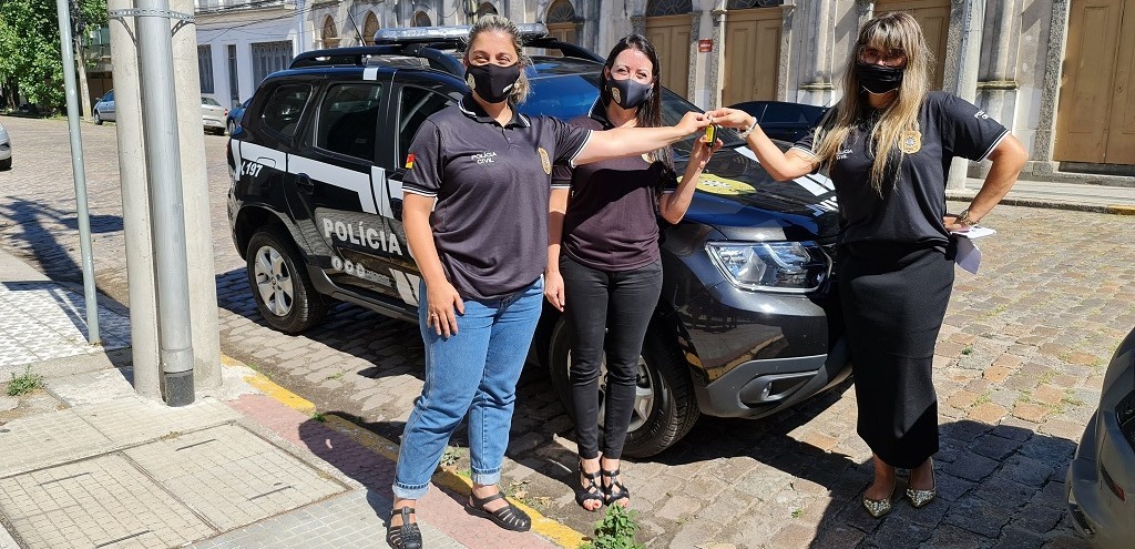 PRIMEIRA VIATURA SEMIBLINDADA DE RG  ENTREGUE  DEAM