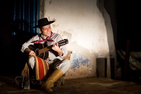 SHOW DE JOCA MARTINS  A GRANDE ATRAO DO MEGA SALDO DO PARTAGE RIO GRANDE (Alm da apresentao do cantor nativista, os dias de ofertas contaro com brindes e vantagens especiais aos consumidores)