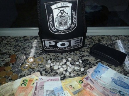 POE/6� BPM PRENDE TRAFICANTE NO PARQUE MARINHA