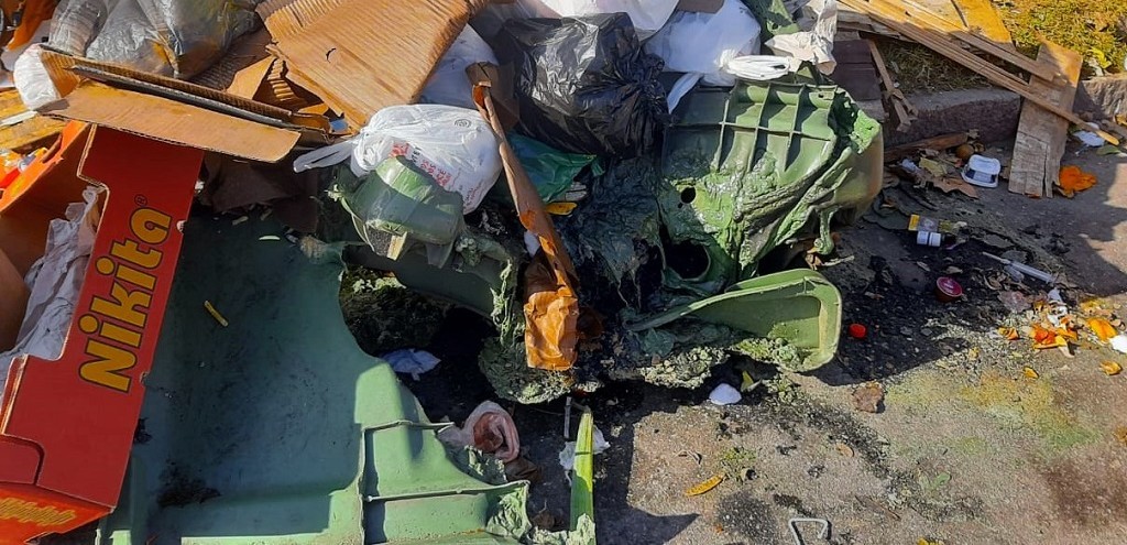 DEPREDAO E VANDALISMO CUSTAM CARO  COLETA DE LIXO EM RIO GRANDE