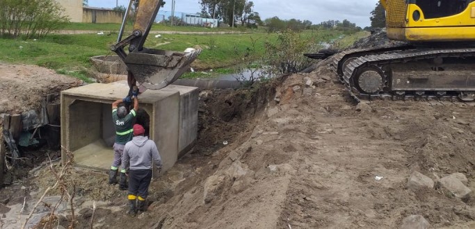 CORSAN E PREFEITURA FIRMAM PARCERIA PARA MELHORAR INTERLIGAO ENTRE BAIRROS