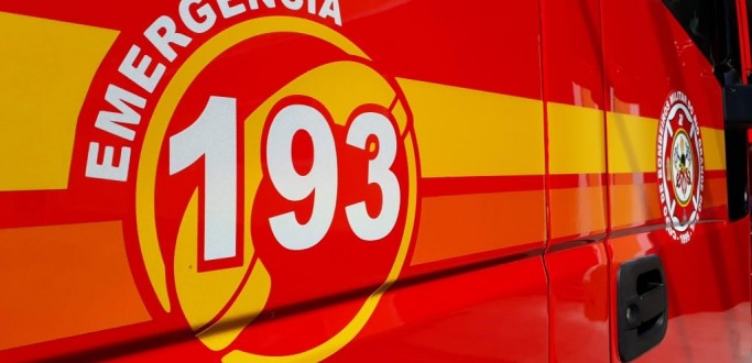 INC�NDIO DESTR�I VE�CULO NO BAIRRO CIDADE NOVA