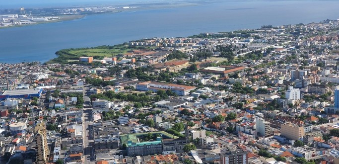 FERRAMENTA DISPONIBILIZADA PELA FECOM�RCIO-RS FAZ UM RAIO X DO EMPREGO EM RG