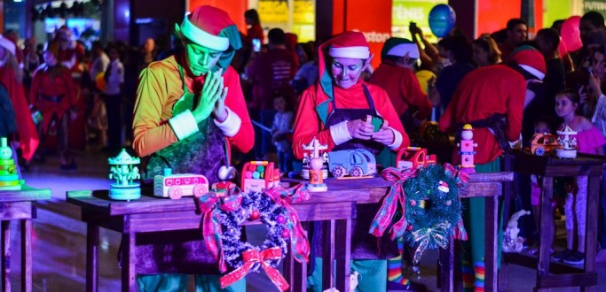 PRA�A SHOPPING VIVER� OS ENCANTOS DE UMA NOITE DE NATAL