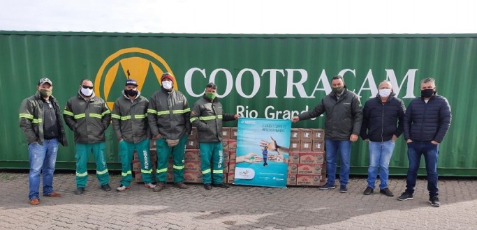 COOTRACAM DOA MAIS DE MIL LITROS DE LEITE