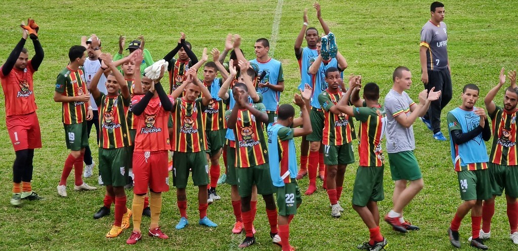 FARROUPILHA VENCE O RIO GRANDE E FARÁ A FINAL COM O RIOGRANDENSE