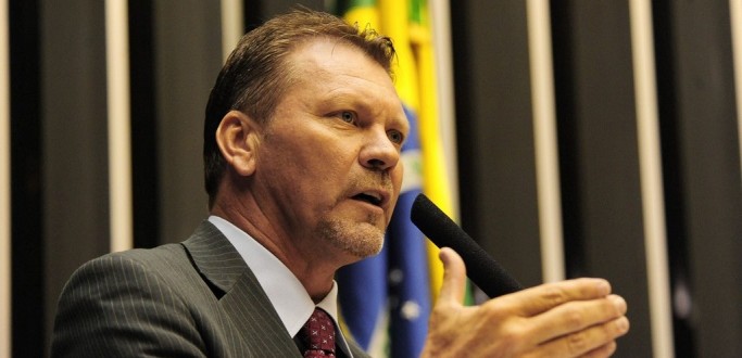 AFONSO HAMM ANUNCIA REPASSE DE RECURSOS NA ORDEM DE R$ 450 MIL PARA A SA�DE DE RIO GRANDE