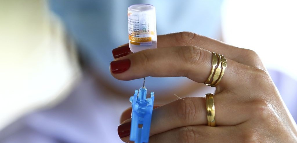 VACINAO DE IDOSOS COM 85 ANOS OU MAIS NO DOMICILIADOS ACONTECE NESTA SEXTA-FEIRA