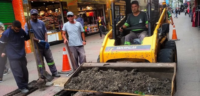 SMZC REALIZA DRENAGEM E DESOBSTRUO DE GALERIAS SUBTERRNEAS NO CALADO
