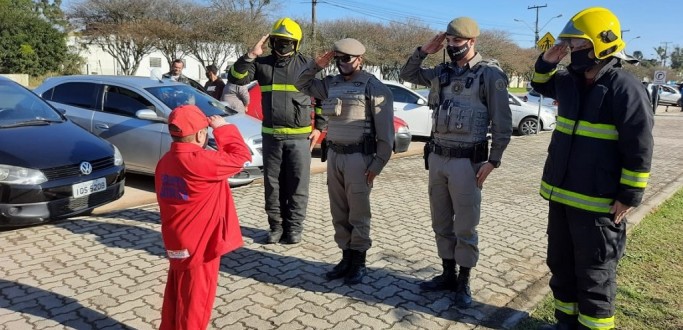 AP�S VENCER A LEUCEMIA, MENINO GABRIEL GANHA CARREATA DA VIT�RIA EM SLS