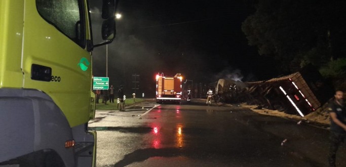 CAMINHONEIRO MORRE EM COLISO TRASEIRA NA BR 392, EM MORRO REDONDO