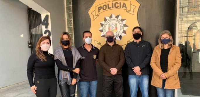 CHEFE DE POLCIA REALIZA REUNIO COM POLICIAIS EM RIO GRANDE