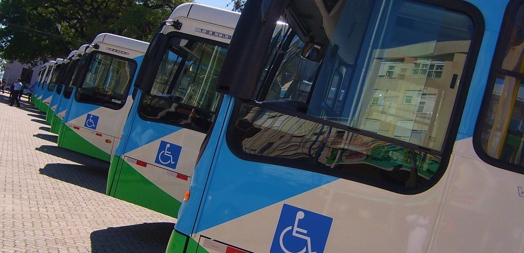 HORÁRIOS DO TRANSPORTE COLETIVO SOFREM ALTERAÇÕES DURANTE O VERANEIO