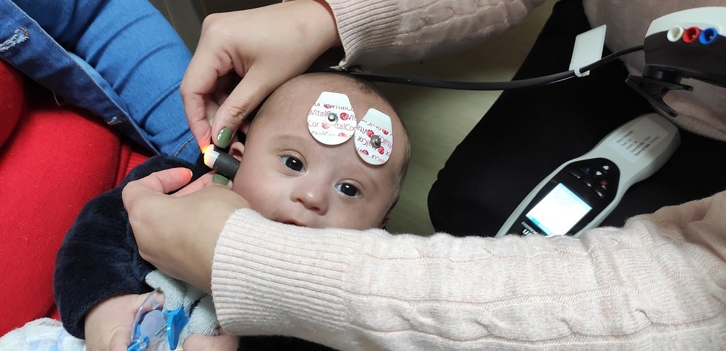 HU-FURG É REFERÊNCIA NA TRIAGEM AUDITIVA NEONATAL