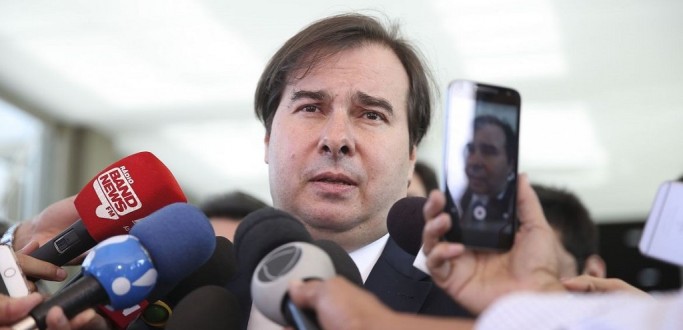 CONGRESSO DISCUTIR ADIAMENTO DE ELEIES SEM PRORROGAO DE MANDATO