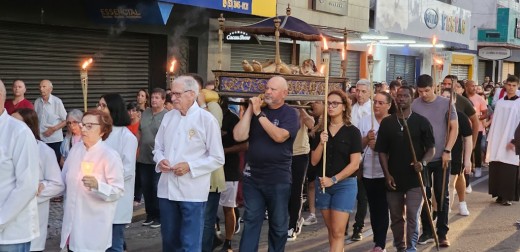 PROCISS�O DO SENHOR MORTO � REALIZADA EM RIO GRANDE