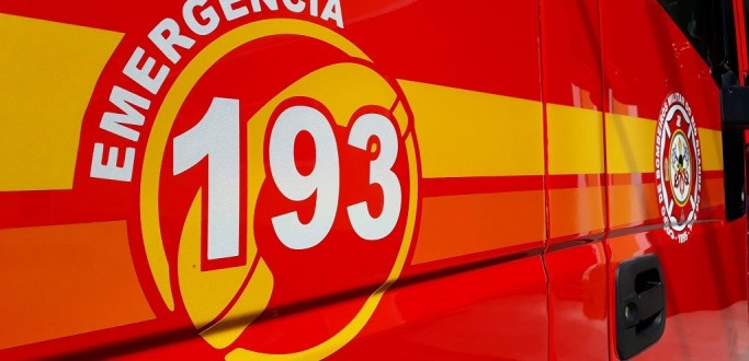 INC�NDIOS DESTROEM CASA EM SJN E ESTUFA DE FUMO EM SLS