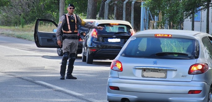 OPERAO GOLFINHO - 2 BRBM J FISCALIZOU 15 MIL VECULOS NA ERS 734 E RODOVIAS ESTADUAIS DA REGIO