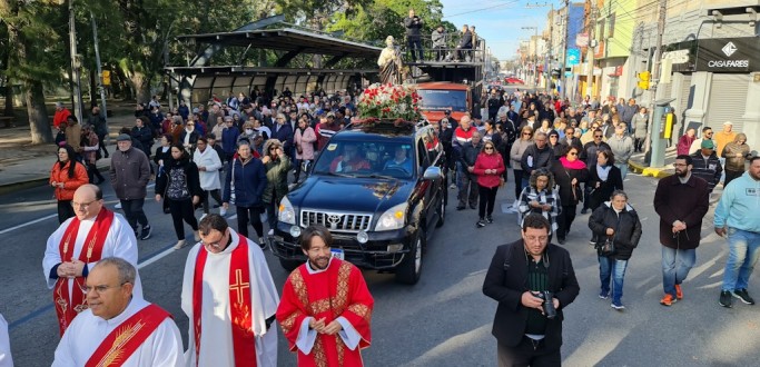 FIIS CELEBRAM O DIA DE SO PEDRO COM PROCISSO, EM RIO GRANDE