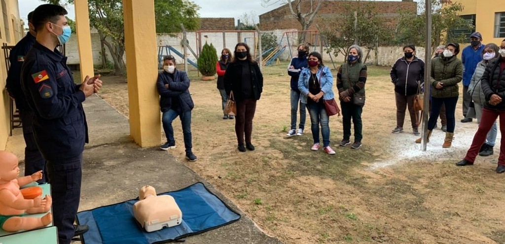 CBMRS REALIZA TREINAMENTO DE PREVENO E COMBATE A INCNDIOS EM JAGUARO