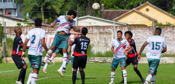 EM JOGO MARCADO POR EPISDIO DE VIOLNCIA, SO PAULO PERDE PARA O GUARANI DE VENNCIO