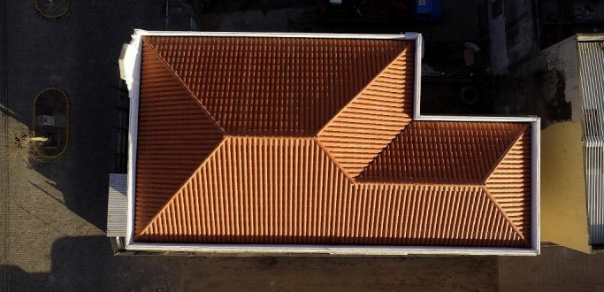 PR�DIO DA INTEND�NCIA DE S�O JOS� DO NORTE TEM TELHADO RESTAURADO