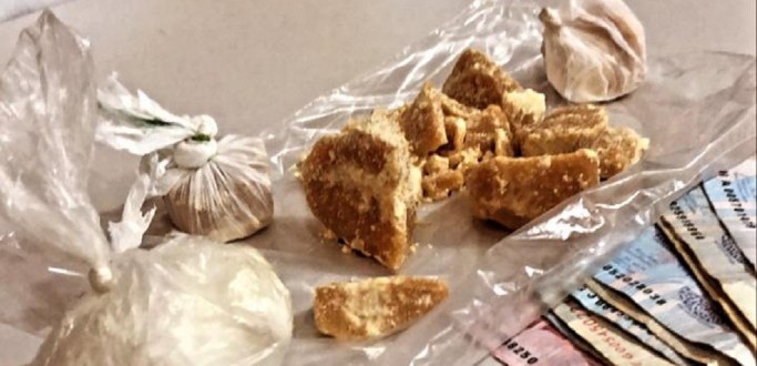 POLCIA CIVIL PRENDE TRAFICANTE NO BAIRRO GETLIO VARGAS