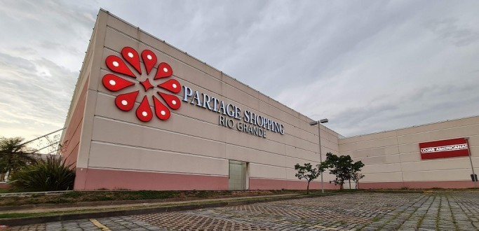 SERVI�O DE PASSE DIRETO EM ESTACIONAMENTOS E PED�GIOS CHEGA AO PARTAGE SHOPPING