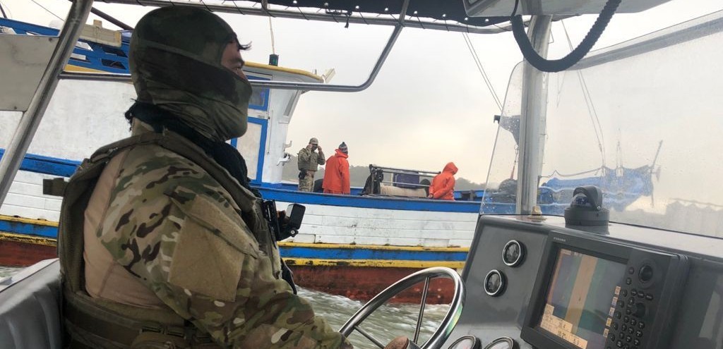 PF E IBAMA APREENDEM 3,4 TONELADAS DE PESCADOS CAPTURADOS IRREGULARMENTE