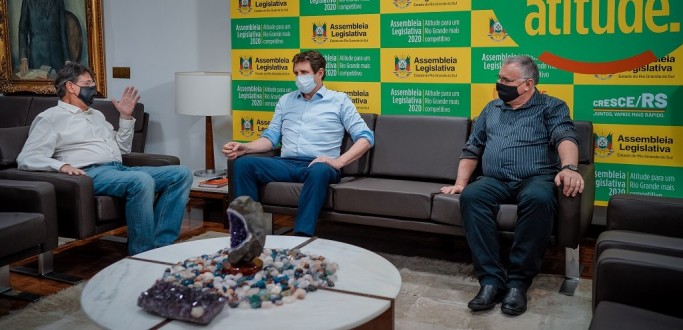 COLECIONADORES DE VE�CULOS PEDEM APOIO DO PRESIDENTE DA ALRS PARA MANTER ISEN��O DE IPVA