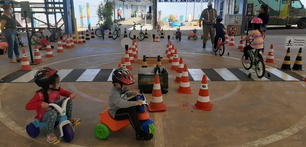 ESCOLINHA DE TRNSITO DO 2 BRBM RETOMA ATIVIDADES EM SLS E CRISTAL