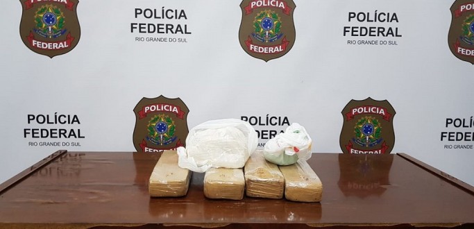 PF PRENDE QUATRO PESSOAS DURANTE AES EM SANTA VITRIA DO PALMAR