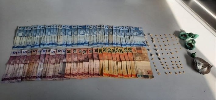 TRAFICANTE  PRESO NO BAIRRO CIDADE DE GUEDA