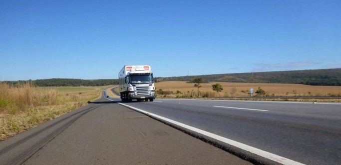 LAZER, HOTIS E ESCRITRIOS SO OS SETORES MAIS AFETADOS PELA PANDEMIA