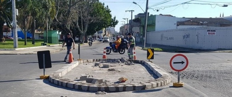 EXECUTIVO MUNICIPAL REALIZAR� MODIFICA��ES NO CRUZAMENTO DA ALMIRANTE BARROSO COM SILVA PAES 