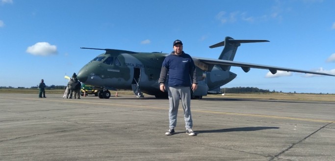 PELOTENSE CRIA PGINA NAS REDES SOCIAIS PARA DESTACAR A PAIXO PELA AVIAO, NA ZONA SUL