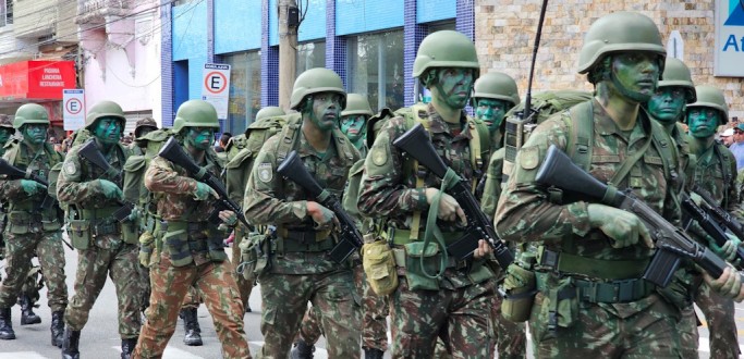 DESFILE DE SETE DE SETEMBRO ACONTECE NA MARECHAL FLORIANO
