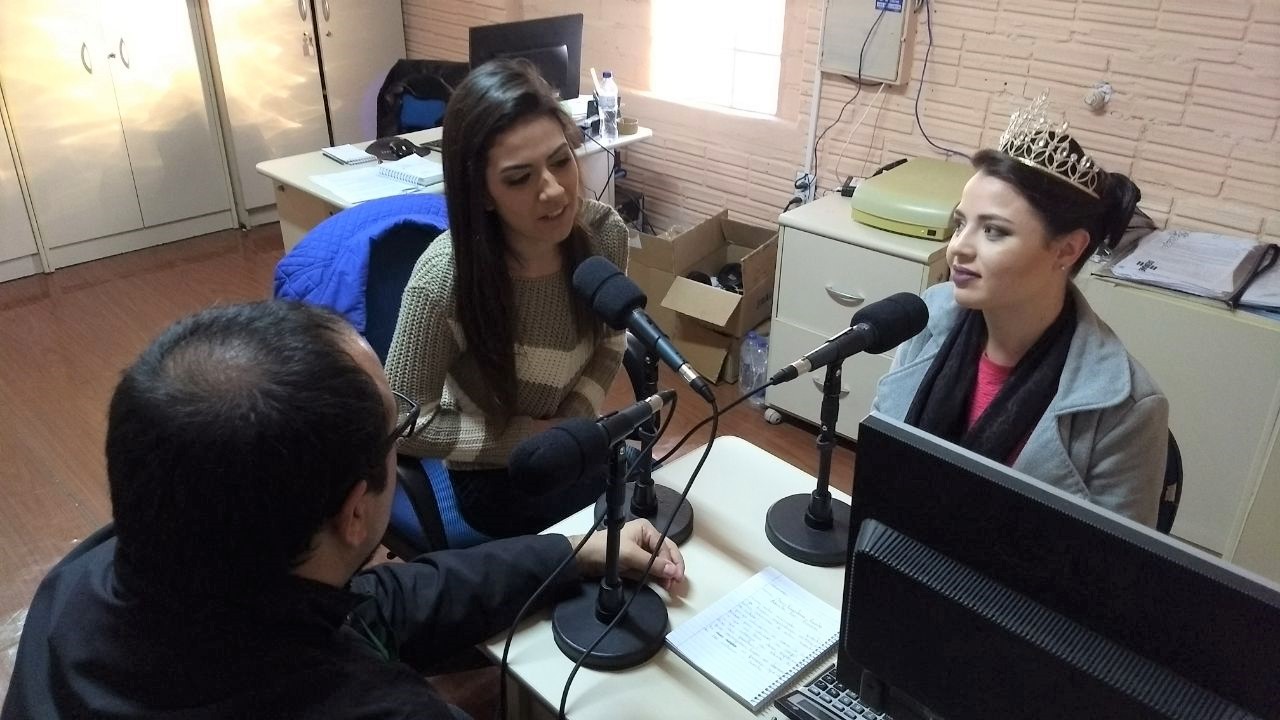 SOBERANAS DA FEARG FALAM SOBRE O CARINHO DOS VISITANTES E DA OPORTUNIDADE DE REPRESENTAR A FEIRA