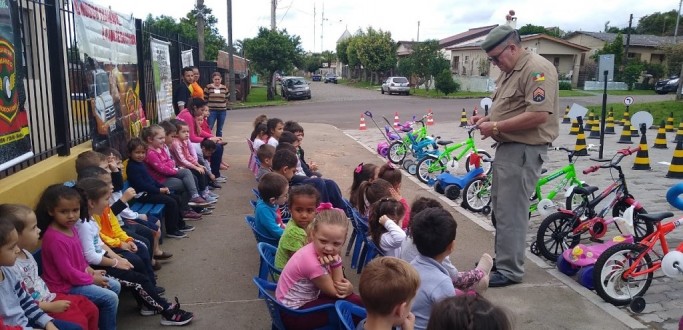 SRIE EMPATIA NO TRNSITO EP. 4  CONHEA A ESCOLINHA DE TRNSITO DA BRIGADA MILITAR
