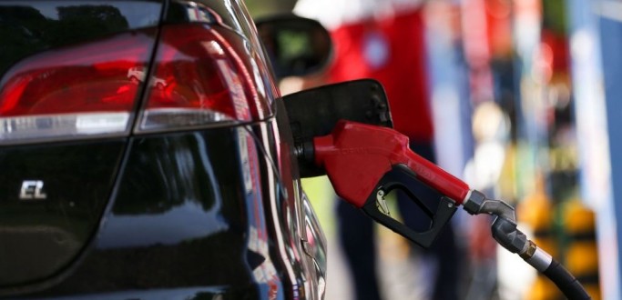 PREO DA GASOLINA DIMINUI E DO DIESEL SOBE HOJE NAS REFINARIAS