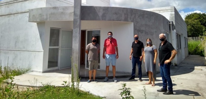 OBRAS DE CONSTRU��O DO CRAS S�O RETOMADAS EM HERVAL