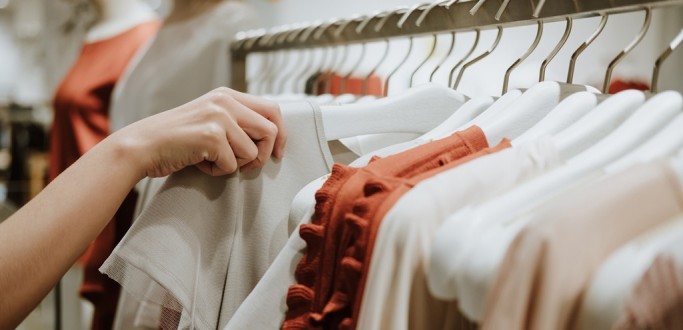 VESTU�RIO � UM DOS SETORES MAIS AFETADOS PELA CRISE DO CORONAV�RUS, APONTA FECOM�RCIO