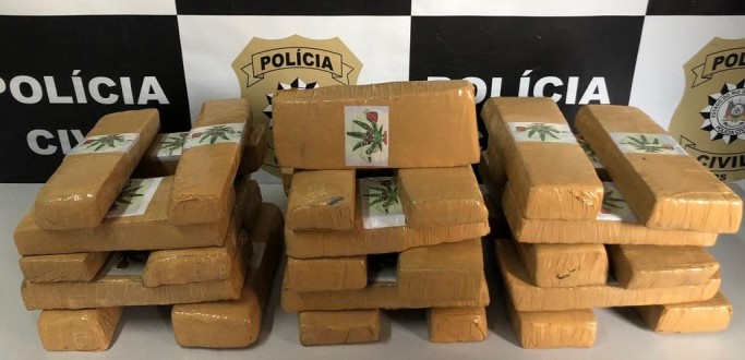 POLCIA CIVIL APREENDE 27 KG DE MACONHA NO BAIRRO BUCHOLZ