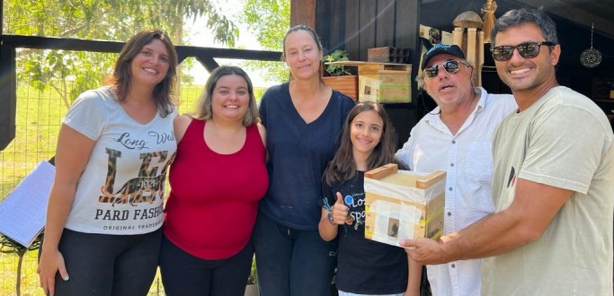 POLINIZANDO O PAMPA: MONITORAMENTO REVELA BOA SADE DAS ABELHAS SEM FERRO