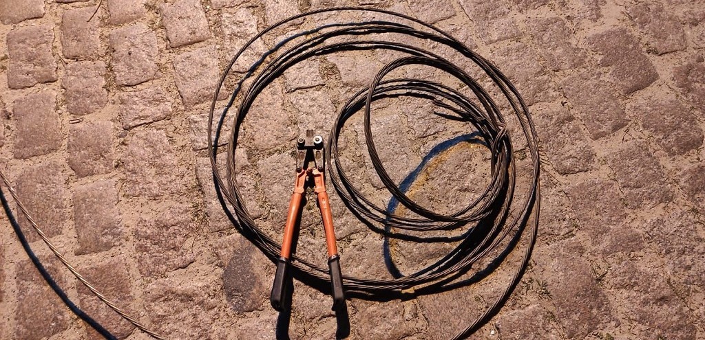 GUARDA MUNICIPAL PRENDE HOMENS POR FURTO DE FIOS E HIDRMETROS, EM RG