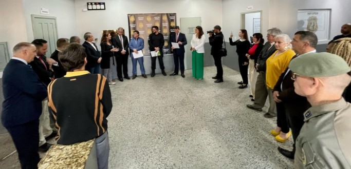 OAB INAUGURA PRIMEIRO PARLAT�RIO VIRTUAL DO RS EM RG